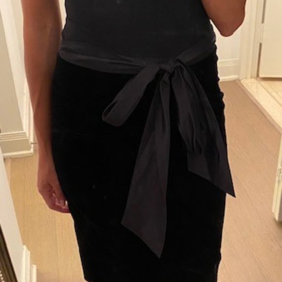 Theory Black Velvet Pencil Skirt with Bow - Picture 4 of 8
